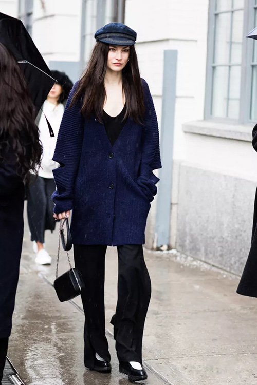 寒冬不怕狂風(fēng)吹毀造型，報(bào)童帽就是你的時(shí)髦大招！