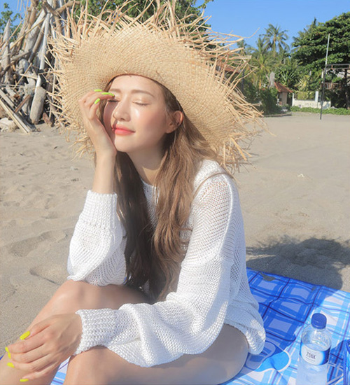 出游季夏曰炎炎，草帽加連衣裙絕對是標(biāo)配，暑期防曬全攻略！